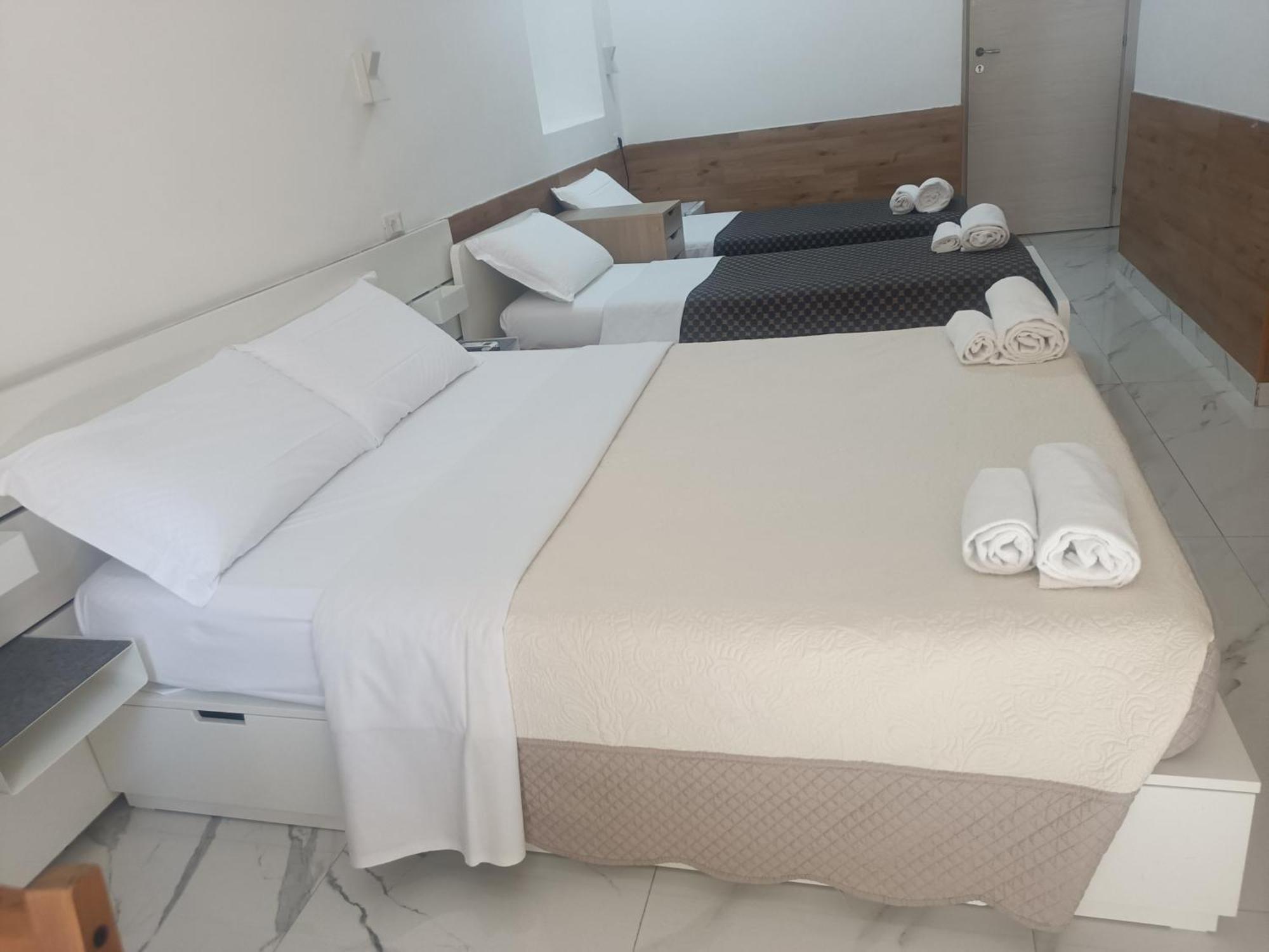 Roma Palace Room photo